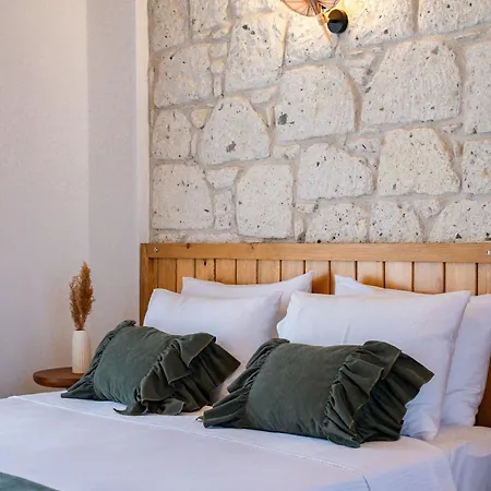 Hatica By Fora Alacati *